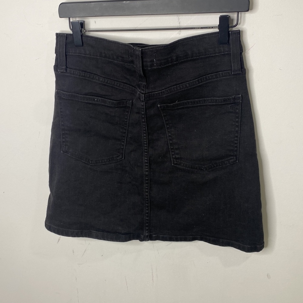 Madewell Stretch Denim Straight Mini Skirt in Black Frost: Button-Front Edition - Picture 4 of 8